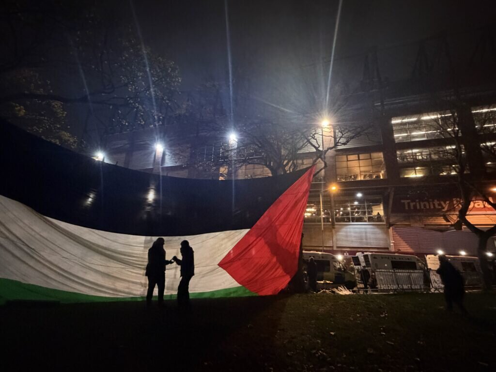 تصاویر اعتراضات گسترده حامیان فلسطین در بیرمنگام انگلیس پیش از دیدار با مکابی