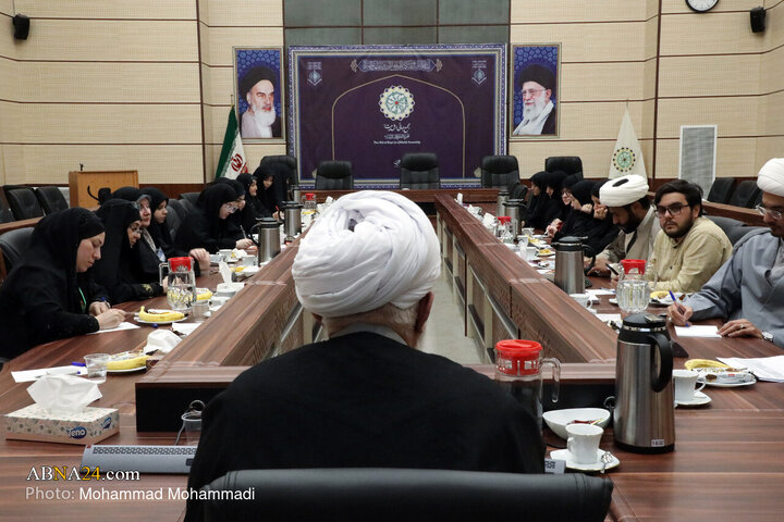 Photos: Russian women seminary students meet with Secretary General of AhlulBayt World Assembly