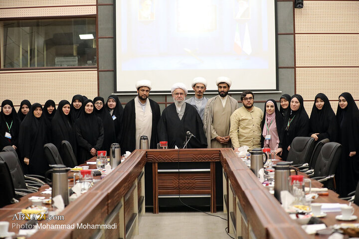 Photos: Russian women seminary students meet with Secretary General of AhlulBayt World Assembly