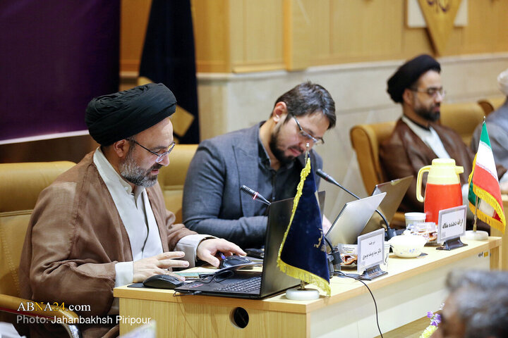 Photos: Specialized Commission of conference on "Us, West in Thought of Ayatollah Khamenei" held in Qom