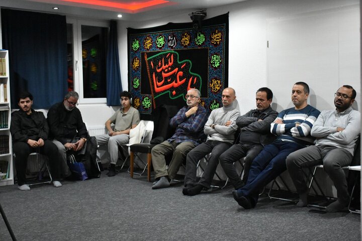 সুইজারল্যান্ডের লুসানে হযরত যাহরা (সা.আ.)-এর শাহাদাত বার্ষিকিতে শোক অনুষ্ঠানের আয়োজন+ছবি।