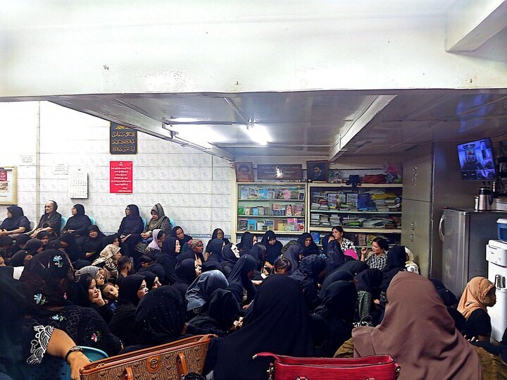 تصویر خبر | میانمار: حسینیہ حضرت عباس(ع) میں حضرت فاطمہ زہرا(س) کی یاد میں مجلسِ عزا