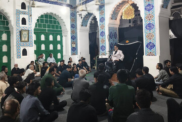 تصاویر | محفل سوگواری شهادت حضرت فاطمه(س) در حسینیه حسینی‌دالان امام‌باره داکا، بنگلادش