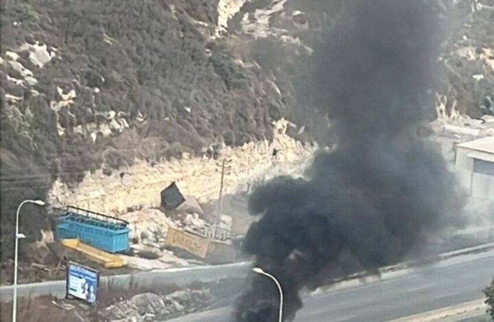 یک شهید و چند زخمی در حمله هوایی اسرائیل به خودرو در جنوب لبنان + عکس