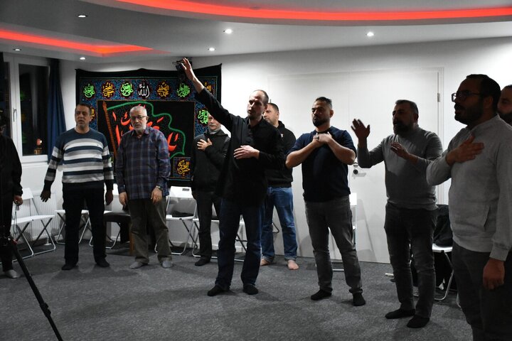 تقرير مصور/ مجلس عزاء استشهاد السيدة فاطمة الزهراء (عليها السلام) في مركز أهل البيت (ع) في سويسرا