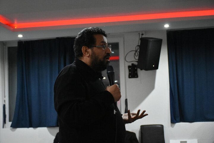 Raporta wêneyan/ Bîranîna şehadeta Xatûna Fatima Zehra (silavên Xwedê lê bin) li Navenda Ehlulbeytê (silavên Xwedê lê bin) li Swîsreyê hat lidarxistin