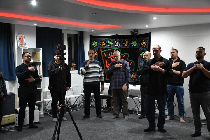 Raporta wêneyan/ Bîranîna şehadeta Xatûna Fatima Zehra (silavên Xwedê lê bin) li Navenda Ehlulbeytê (silavên Xwedê lê bin) li Swîsreyê hat lidarxistin