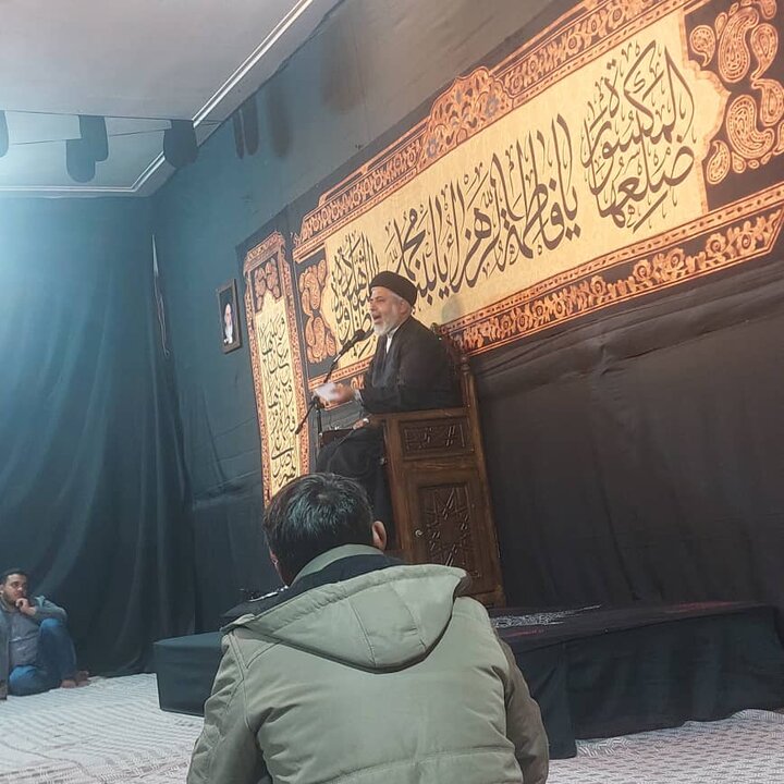 الصادق فاؤنڈیشن کے زیرِ اہتمام عشرۂ مادرِ مقاومت کی چھٹی مجلس — "قیامِ فاطمی کے قرآنی اصول" پر مولانا سید علی افضل زیدی کا خطاب