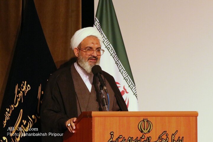 اولین کنگره بین‌المللی شب شعر فاطمی در قم