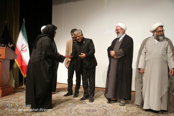 اولین کنگره بین‌المللی شب شعر فاطمی در قم