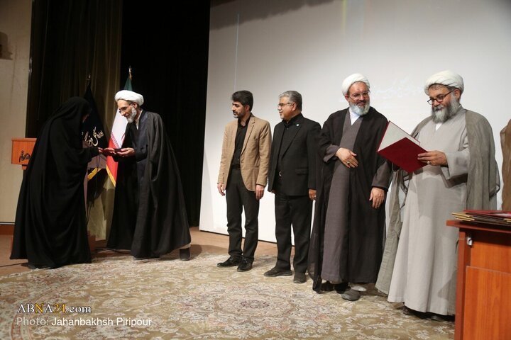 اولین کنگره بین‌المللی شب شعر فاطمی در قم