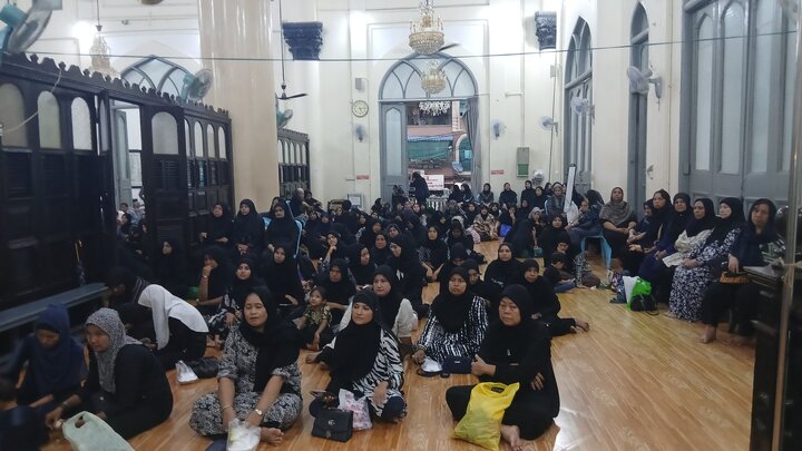 ရန်ကုန် မြို့ မဂို ရှီအဟ် ဂျအ်မေ့ ဗလီ တွင် နိုဝင်ဘာလ ၈ ရက်နေ့ နှင့် ၉ ရက်နေ့တွင် ပြုလုပ်သည့် သခင်မကြီး ဖွာတွေမဟ် ဇဲဟ်ရာ (စ.အ) ၏ ရှဟာဒသ် မဂျ်လစ်  ။ ။ Photos