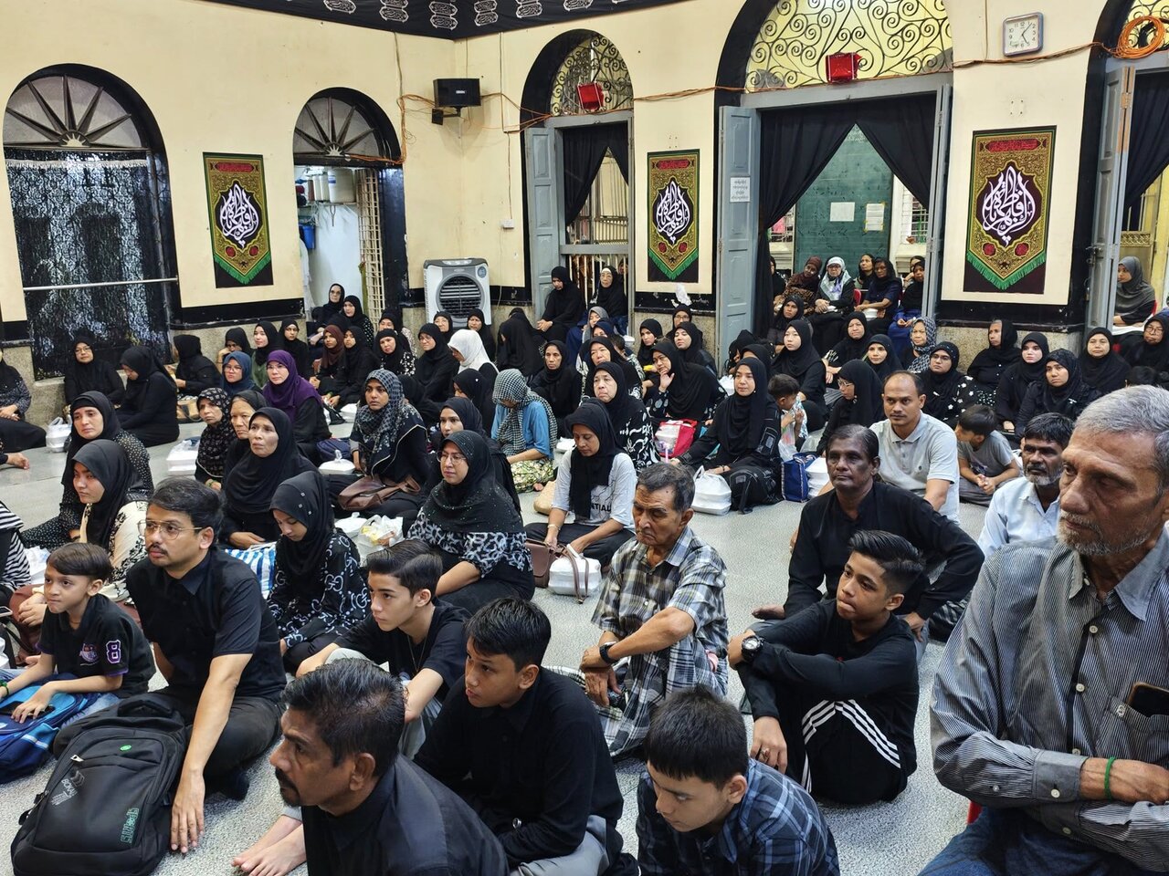 ရန်ကုန်မြို့ ပန်ဂျာ ရှီအဟ် မတ်စ်ဂျစ်ဒ် တွင် သခင်မကြီး ဖွာတွေမဟ် ဇဲဟ်ရာ (စ.အ) ၏ ရှဟာဒသ် မဂျ်လစ် ပြုလုပ် ။ ။ Photos