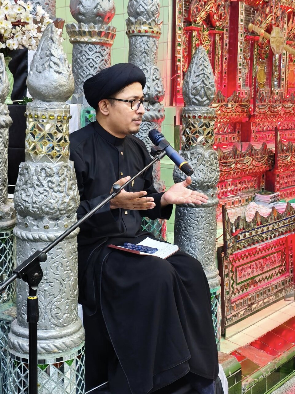 ရန်ကုန်မြို့ ပန်ဂျာ ရှီအဟ် မတ်စ်ဂျစ်ဒ် တွင် သခင်မကြီး ဖွာတွေမဟ် ဇဲဟ်ရာ (စ.အ) ၏ ရှဟာဒသ် မဂျ်လစ် ပြုလုပ် ။ ။ Photos