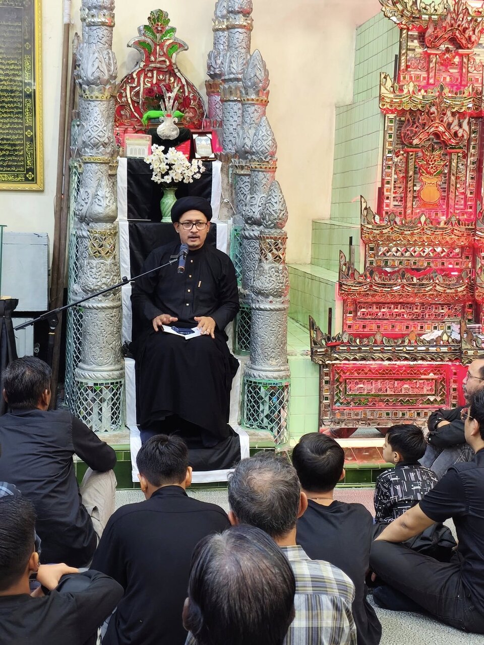 ရန်ကုန်မြို့ ပန်ဂျာ ရှီအဟ် မတ်စ်ဂျစ်ဒ် တွင် သခင်မကြီး ဖွာတွေမဟ် ဇဲဟ်ရာ (စ.အ) ၏ ရှဟာဒသ် မဂျ်လစ် ပြုလုပ် ။ ။ Photos