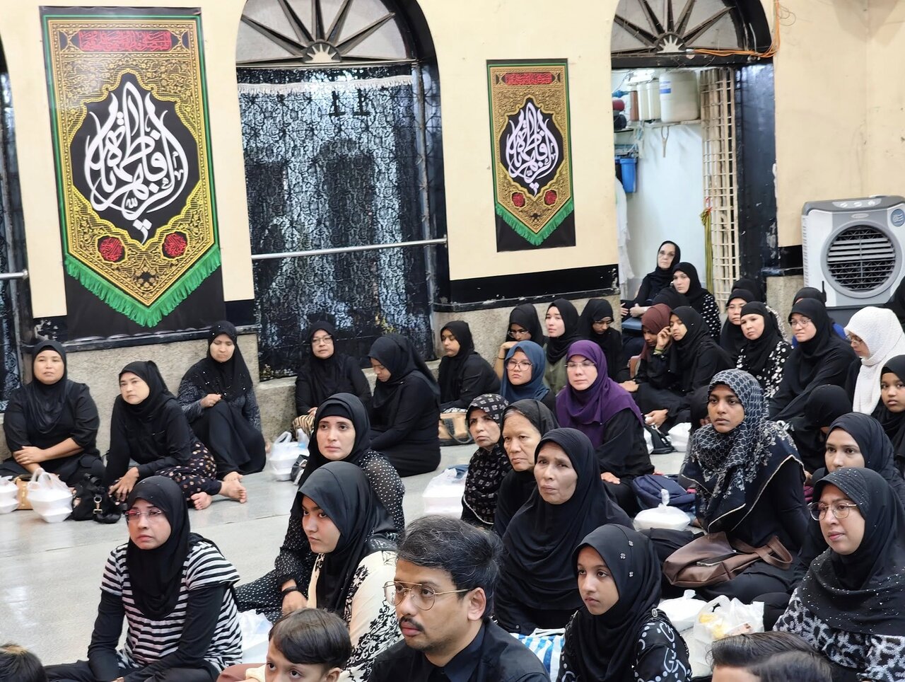 ရန်ကုန်မြို့ ပန်ဂျာ ရှီအဟ် မတ်စ်ဂျစ်ဒ် တွင် သခင်မကြီး ဖွာတွေမဟ် ဇဲဟ်ရာ (စ.အ) ၏ ရှဟာဒသ် မဂျ်လစ် ပြုလုပ် ။ ။ Photos