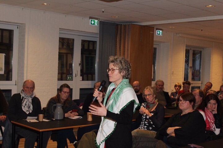 新闻图片 | 丹麦；支持巴勒斯坦集会谴责加沙种族灭绝