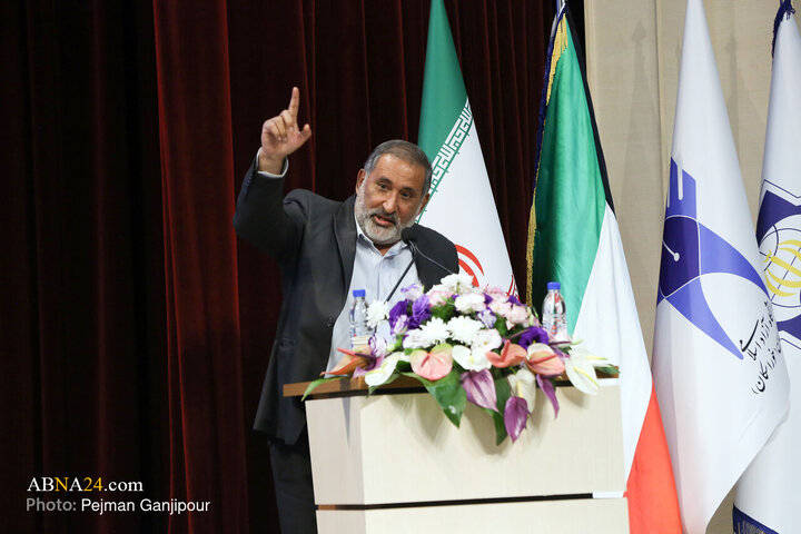 Photos: "Prophet of Mercy" International Poetry Festival held in Isfahan