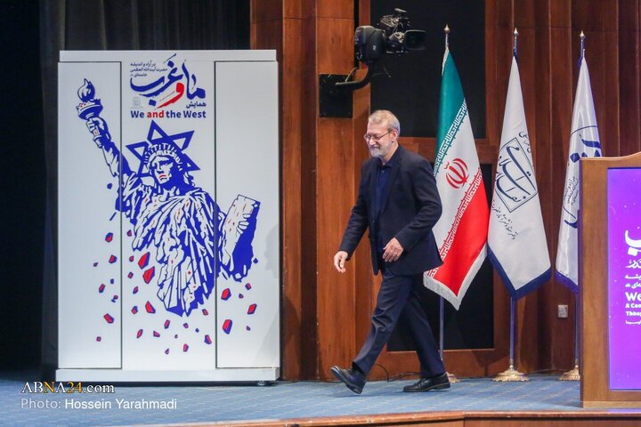 تقرير مصور/ مشاهد عن الختام الرسمي لـ «مؤتمر نحن والغرب في آراء وأفكار سماحة آية الله العظمى الخامنئي» –1