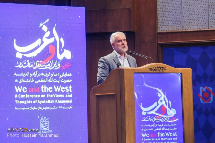 تقرير مصور/ مشاهد عن الختام الرسمي لـ «مؤتمر نحن والغرب في آراء وأفكار سماحة آية الله العظمى الخامنئي» –1