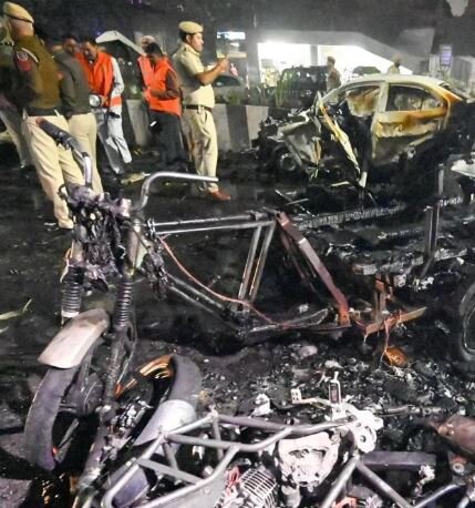 दिल्ली धमाके के बाद हालात तनावपूर्ण, पाकिस्तान में अलर्ट 