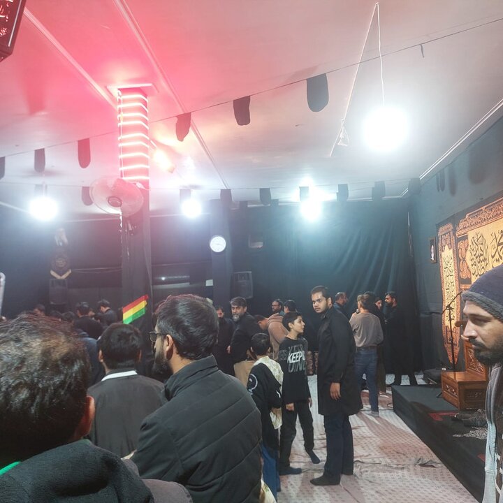 عشرۂ مادرِ مقاومت کی ساتویں مجلس — "استقامتِ فاطمی" کے عنوان پر مولانا سید حیدر علی جعفری کا خطاب