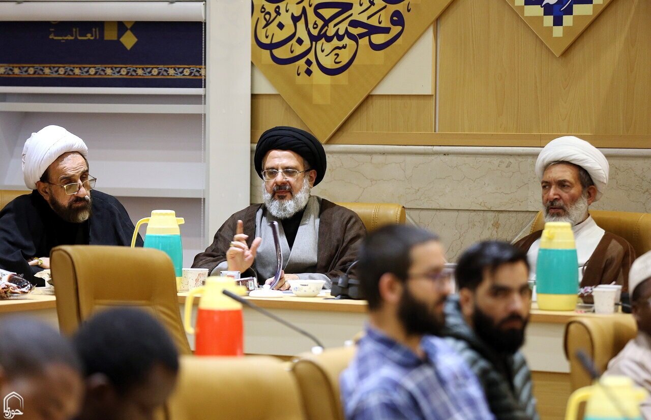 Global Scholars Explore Ayatollah Khamenei’s Vision on Western Colonialism