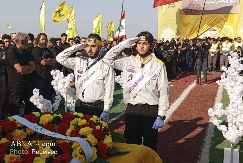 اهالی مارون الرأس، با شهید »ابراهیم خلیل کرنیب« وداع کردند + تصاویر