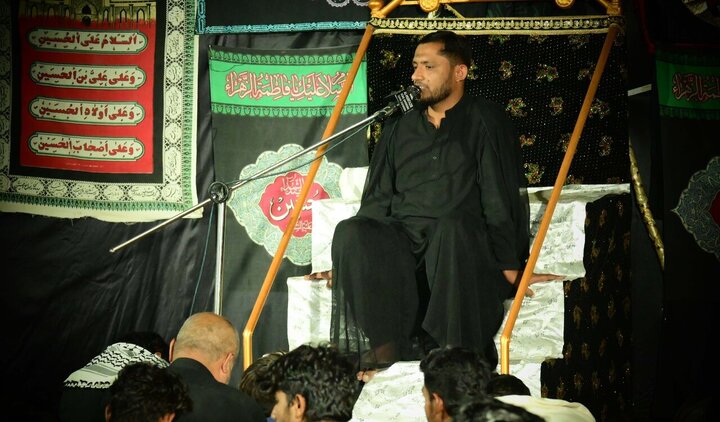 تقرير مصور/ شيعة باكستان يقيمون مجلس عزاء استشهاد السيدة "فاطمة الزهراء"(ع)