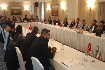 سەفەر بۆ "وان"؛ دەروازەی فەرهەنگی و ئابووری ئێران بۆ تورکیا