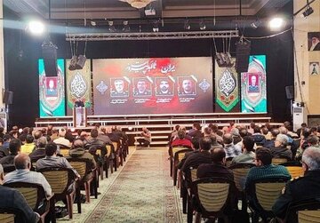 مراسم إحياء ذكرى الشهيد حسن طهراني مقدم "مؤسس البرنامج الصاروخي الإيراني" في طهران