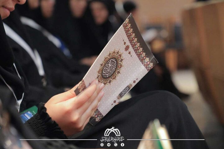 تقرير مصور/ ثلاثون حافظا وحافظة للقرآن الكريم في ضيافة العتبة الحسينية المقدسة