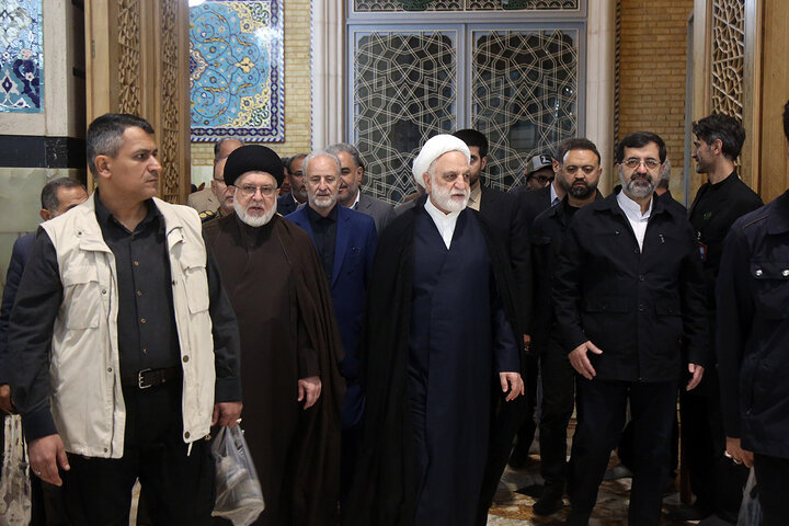 Photos: Head of Iran's Judiciary visits to Hazrat Fatemeh Masoumeh holy shrine