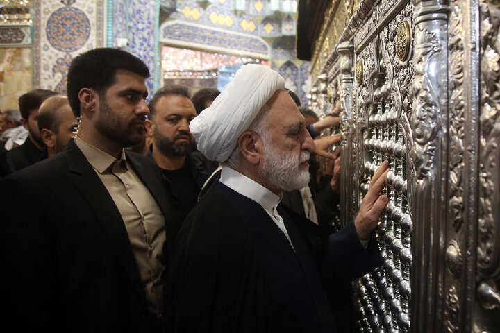 Photos: Head of Iran's Judiciary visits to Hazrat Fatemeh Masoumeh holy shrine