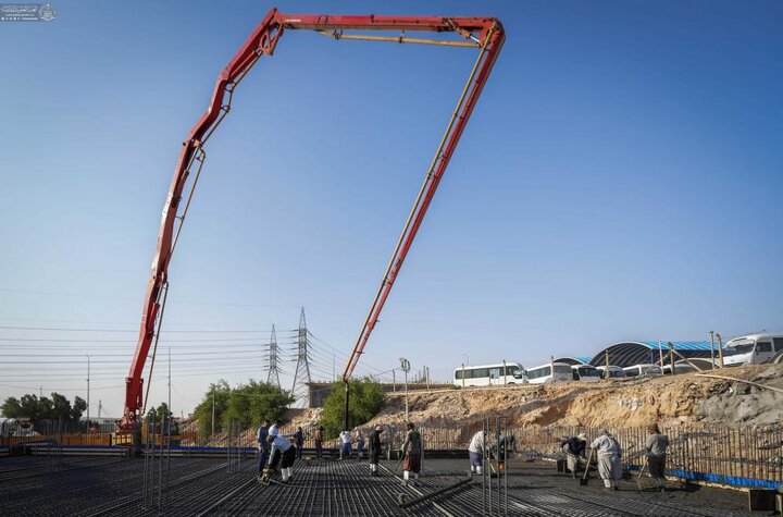 تقرير مصور/ بإشراف العتبة العلوية.. إنشاء مشروع خزان ماء بطاقة استيعابية تبلغ (20 مليون لتر)