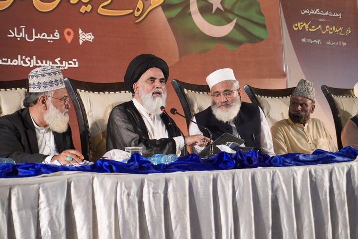 تقرير مصور/ مشاركة شخصيات شيعية وسنية في مؤتمر "اختبار الأمة في ميدان غزة" بمدينة فيصل آباد الباكستانية