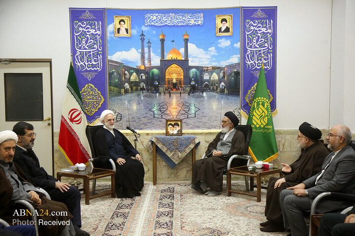 تشرف رئیس قوه قضاییه به حرم حضرت فاطمه معصومه (س) و دیدار با تولیت آستان مقدس
