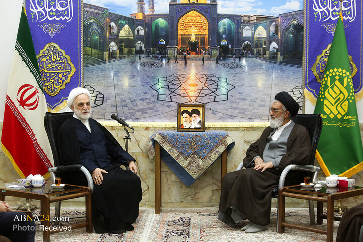 تشرف رئیس قوه قضاییه به حرم حضرت فاطمه معصومه (س) و دیدار با تولیت آستان مقدس