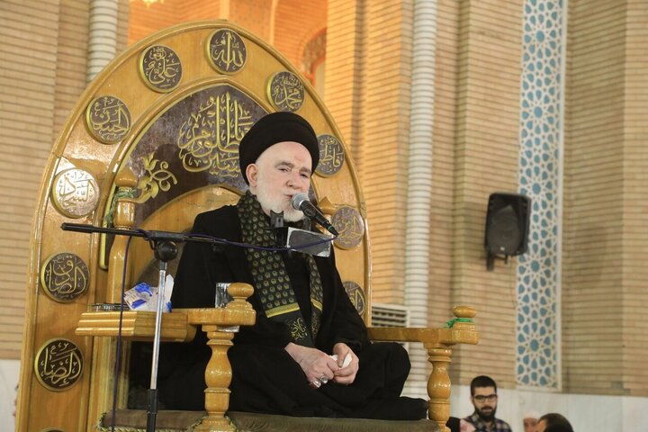 تقرير مصور/ مسجد السهلة في مدينة الكوفة العراقية يشهد مراسم دينية