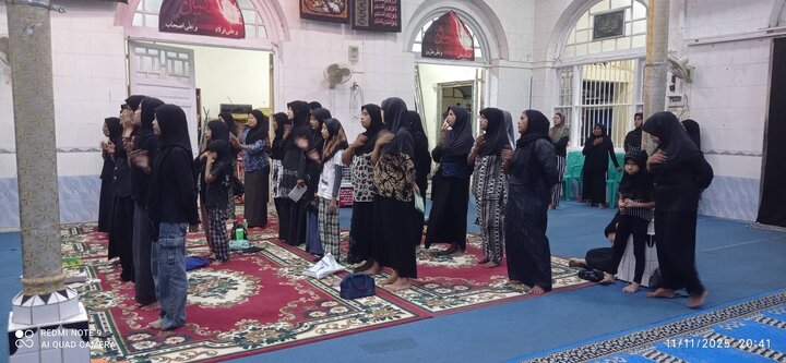 ပြည် မြို့ ကျောင်းကြီး ရှီအဟ် မတ်စ်ဂျစ်ဒ် တွင် အမျိုးသမီးများ၏ သခင်မကြီး ဇဲဟ်ရာ (စ.အ) အတွက် ပြုလုပ် သည့် အဇါဒါရီ မြင်ကွင်း ။ ။ Photos