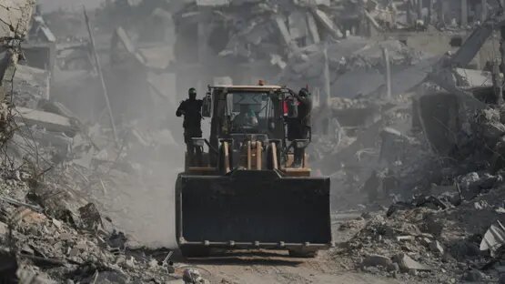 فيديو | كتائب القسام والصليب الأحمر دخلت حي الزيتون للبحث عن جثث أسرى صهاينة