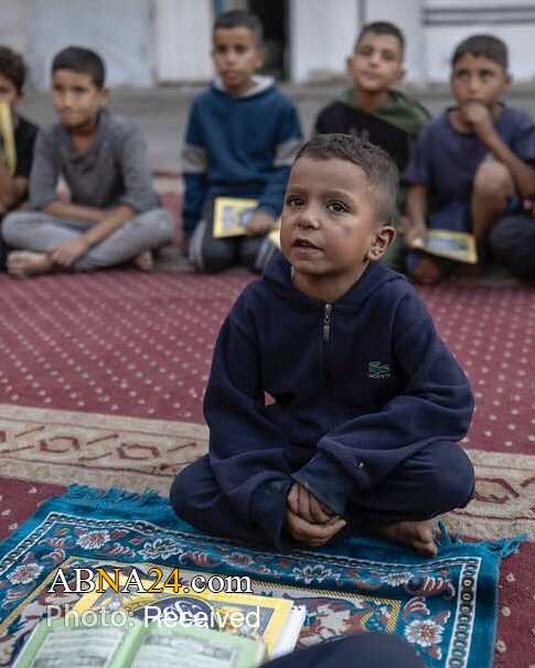 عکس خبری | محفل قرآنی کودکان فلسطینی در اردوگاه آوارگان