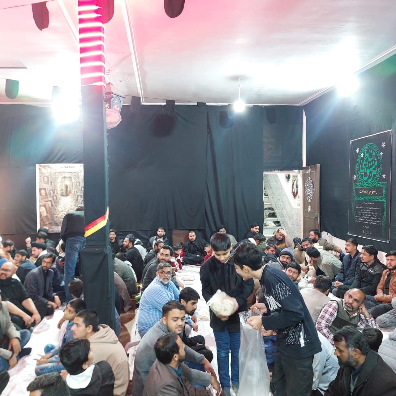 عشرۂ مادرِ مقاومت کی نویں مجلس — "مادرِ مقاومت" کے عنوان پر مولانا محمد حسین سورت والا کا خطاب