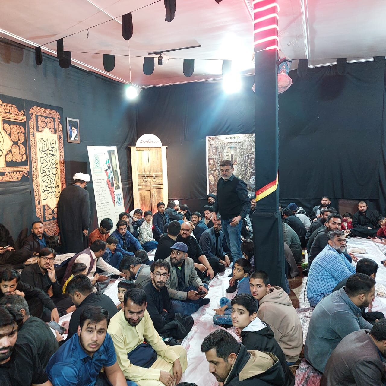 عشرۂ مادرِ مقاومت کی نویں مجلس — "مادرِ مقاومت" کے عنوان پر مولانا محمد حسین سورت والا کا خطاب