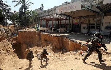 মার্কিন গোয়েন্দা তথ্য: গাজায় ফিলিস্তিনিদের মানবঢাল হিসেবে ব্যবহার করেছে ইসরায়েল।