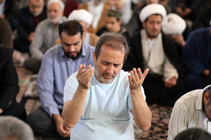 اقامه نماز طلب باران در قم