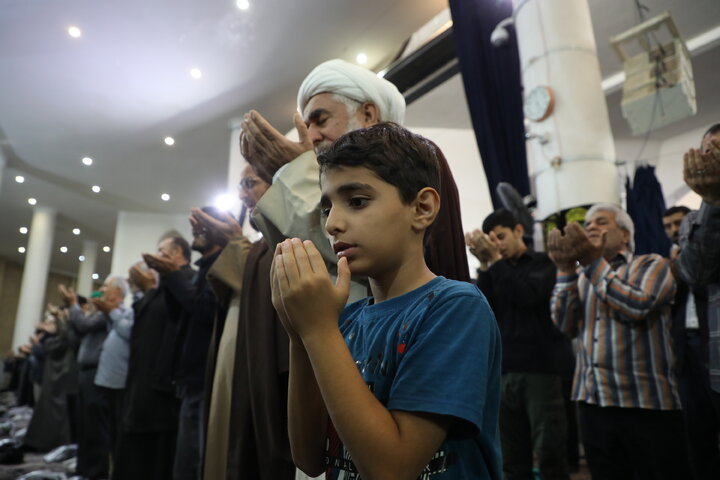 اقامه نماز طلب باران در قم