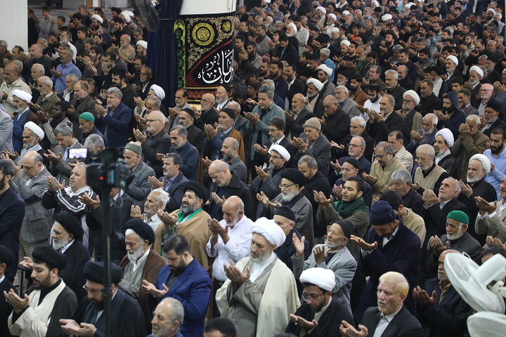 اقامه نماز طلب باران در قم