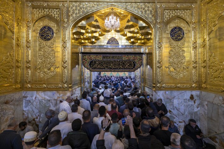 تقرير مصور/ أجواء ليلة الجمعة عند مرقد أبي الفضل العباس (عليه السلام)