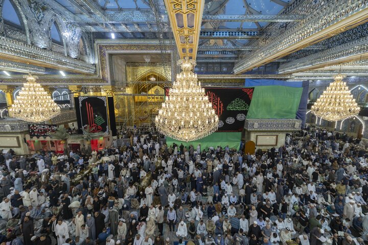 تقرير مصور/ أجواء ليلة الجمعة عند مرقد أبي الفضل العباس (عليه السلام)